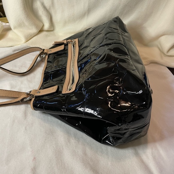 Vintage Authentic Coach Black Patent Leather Signature Shoulder Bag Purse F25487 - Picture 7 of 14